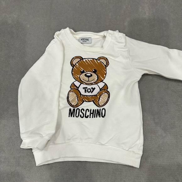 Kid’s Moschino crewneck + pants set - Picture 2 of 7